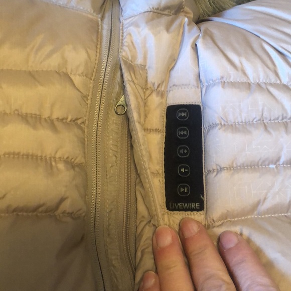 Brand new Jansport Brand new puffer feather jacket - Picture 11 of 13